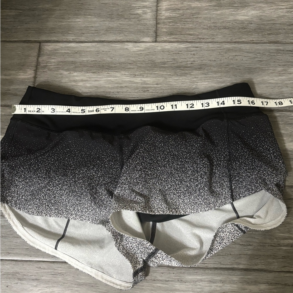 Lululemon Speed Up Short 2.5" Black White Ombre Speckle Activewear Gorpcore - Picture 9 of 11